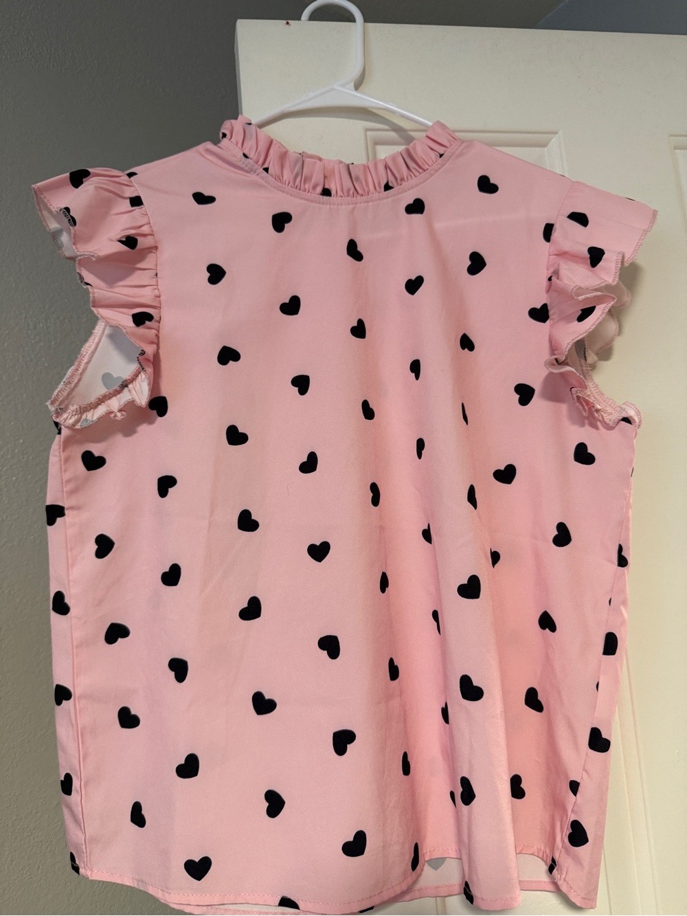 SHEIN Pink Flutter Sleeve Heart Print Top